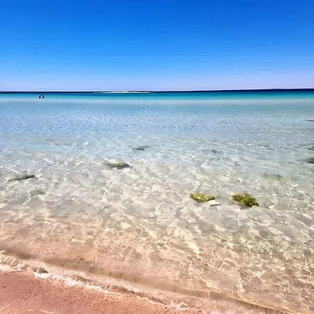 Salento A Due Passi Dal Mare Sant Isidoro (Apulia)